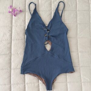 Acacia Kokomo Blue Ribbed